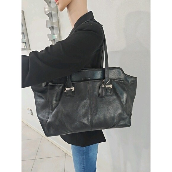 Coach Dark Leather Shoulder Bag - Picture 15 of 16